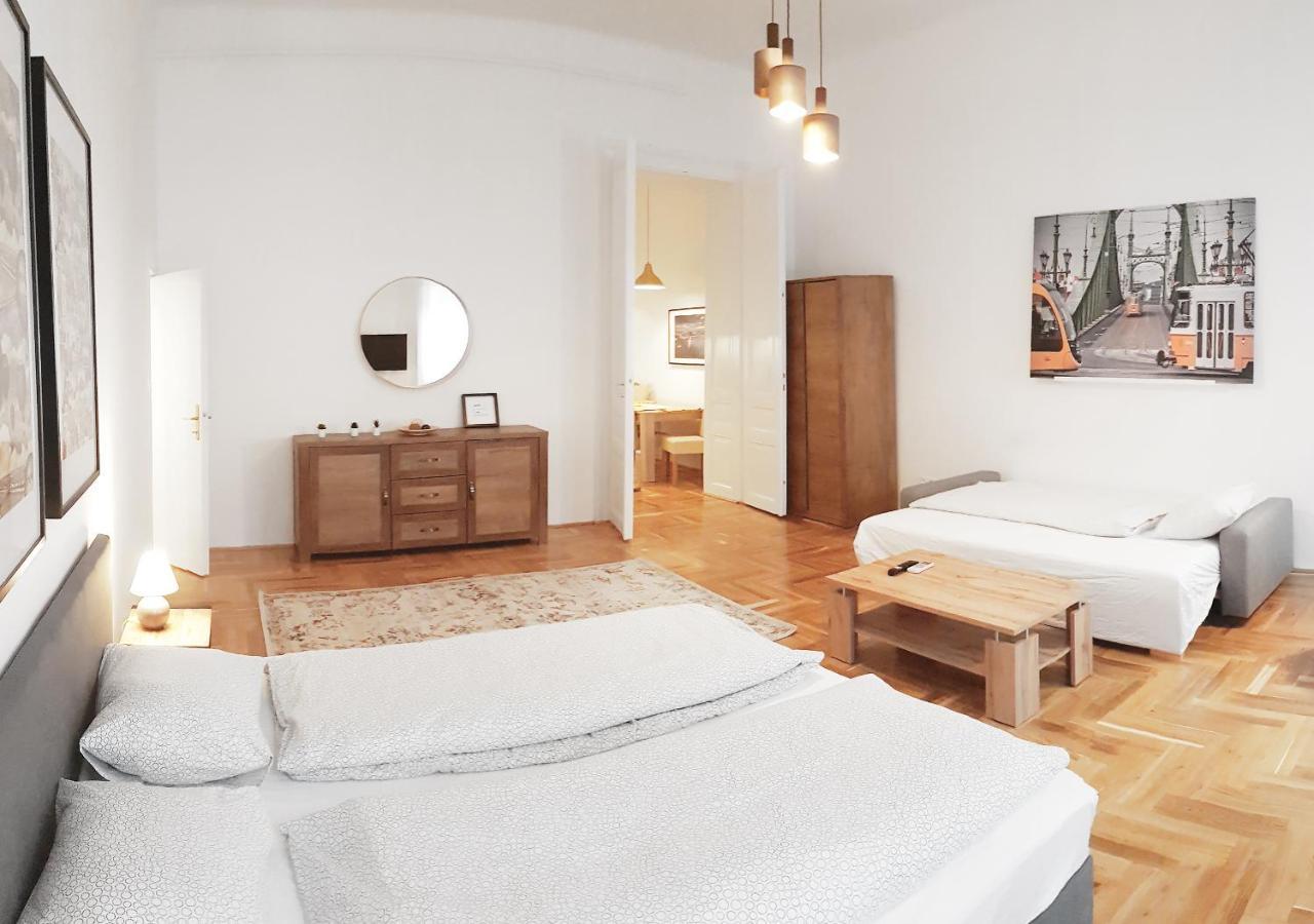 Luxury New Cozy Flat At Dob Street Nearby Gozsdu Court Lejlighed Budapest Eksteriør billede