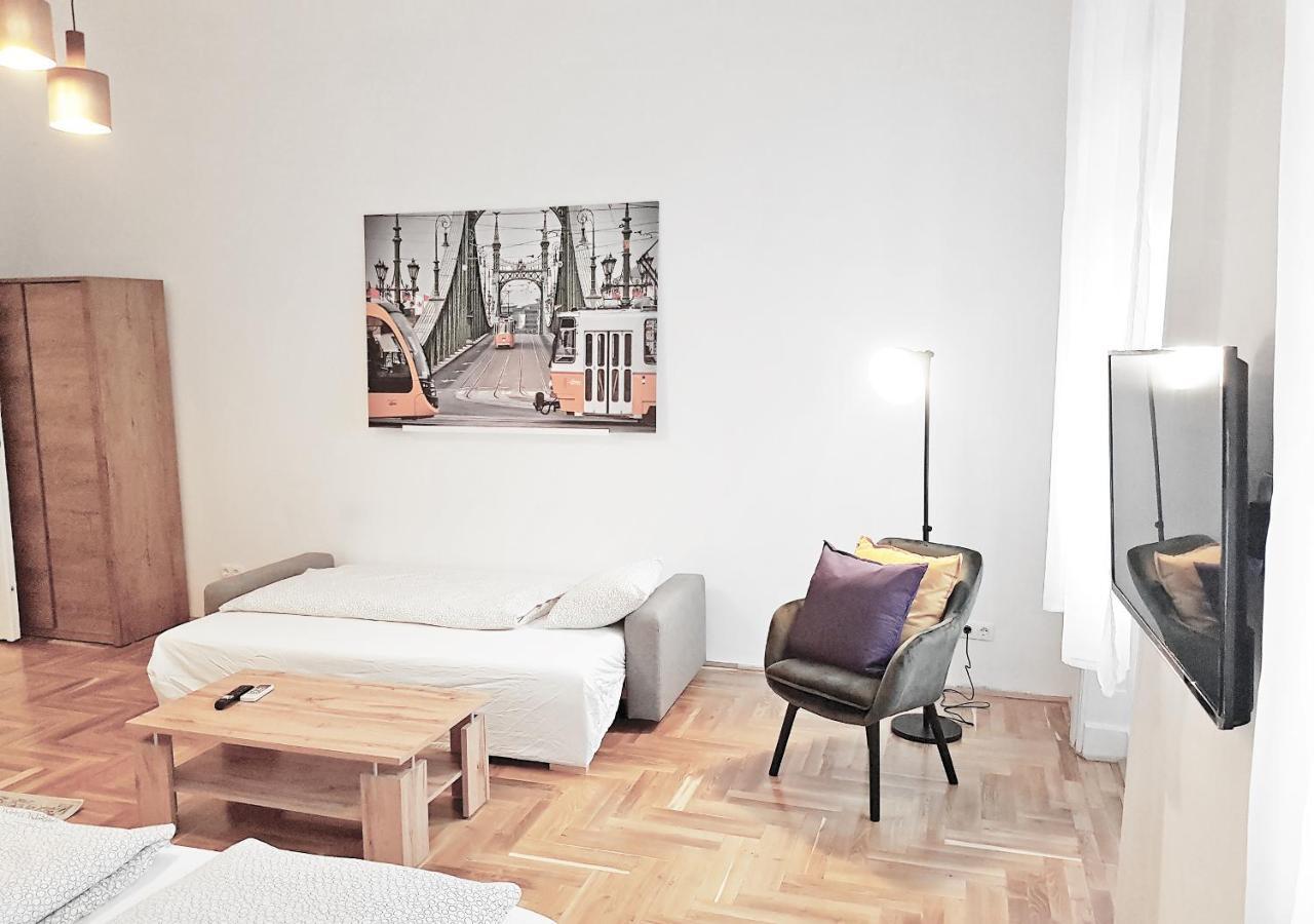 Luxury New Cozy Flat At Dob Street Nearby Gozsdu Court Lejlighed Budapest Eksteriør billede