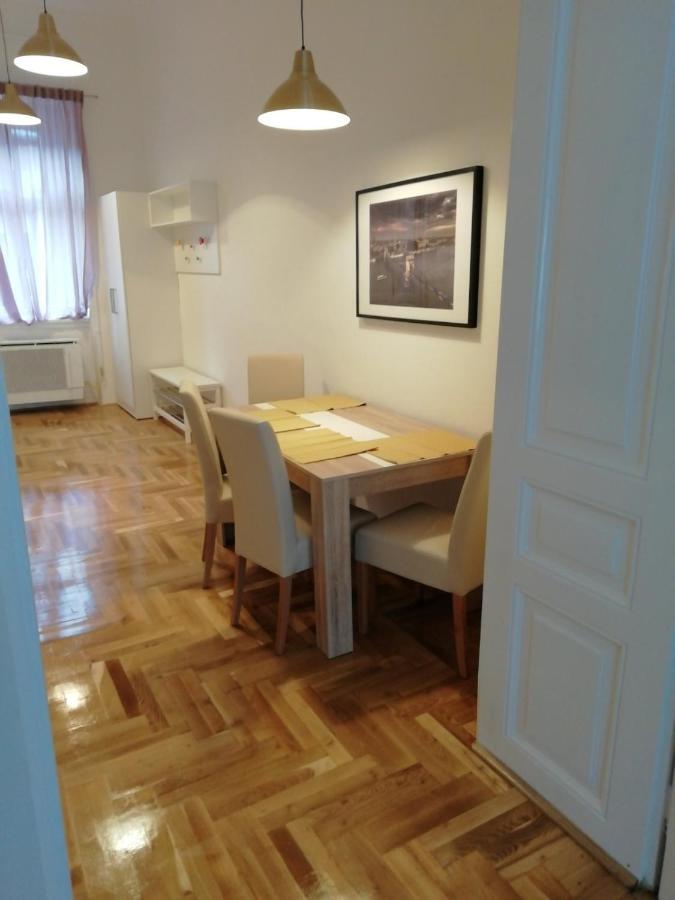 Luxury New Cozy Flat At Dob Street Nearby Gozsdu Court Lejlighed Budapest Eksteriør billede